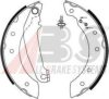 VOLVO 3343436 Brake Shoe Set